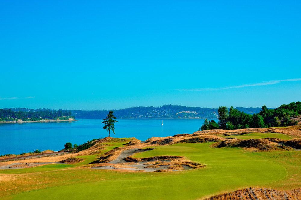 Hotel Murano Tacoma Buitenkant foto The 17th hole at Chambers Bay
